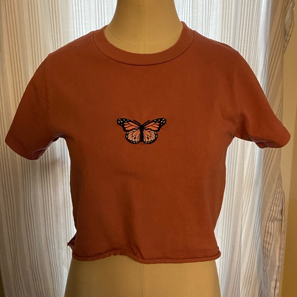 Brandy Melville Butterfly Cropped Tee